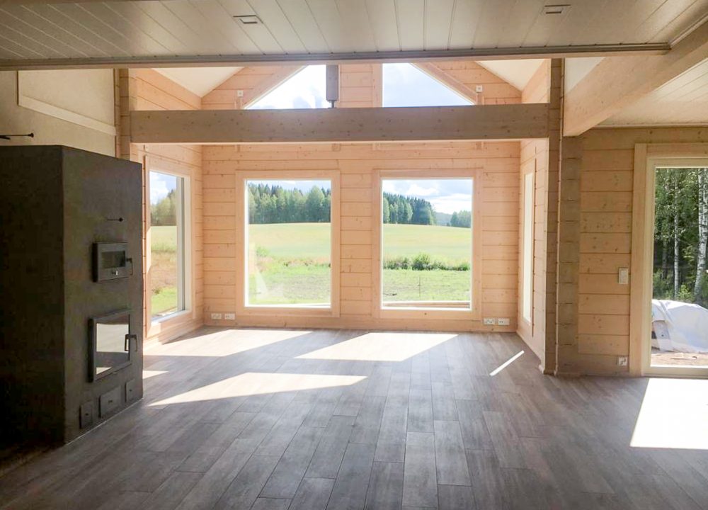 Uuden hirsitalon rakennusprojekti